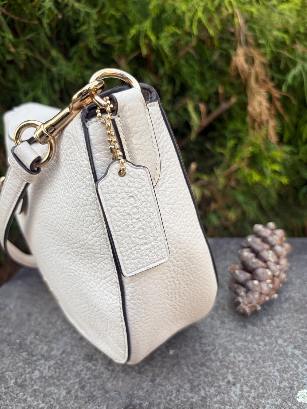 Coach Mia Shoulder Bag Chalk Pebble Leather Gold Hardware - Picture 7 of 15